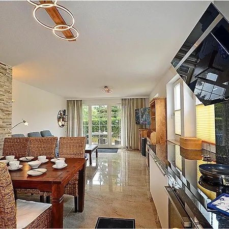 Boeck 9 Comfortable *